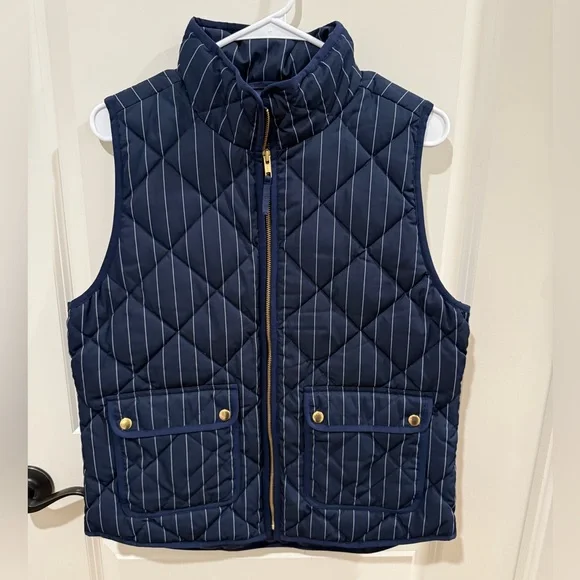 J. Crew Excursion Quilted Down Vest Navy Blue Pin Stripe Size Medium - Picture 2 of 6